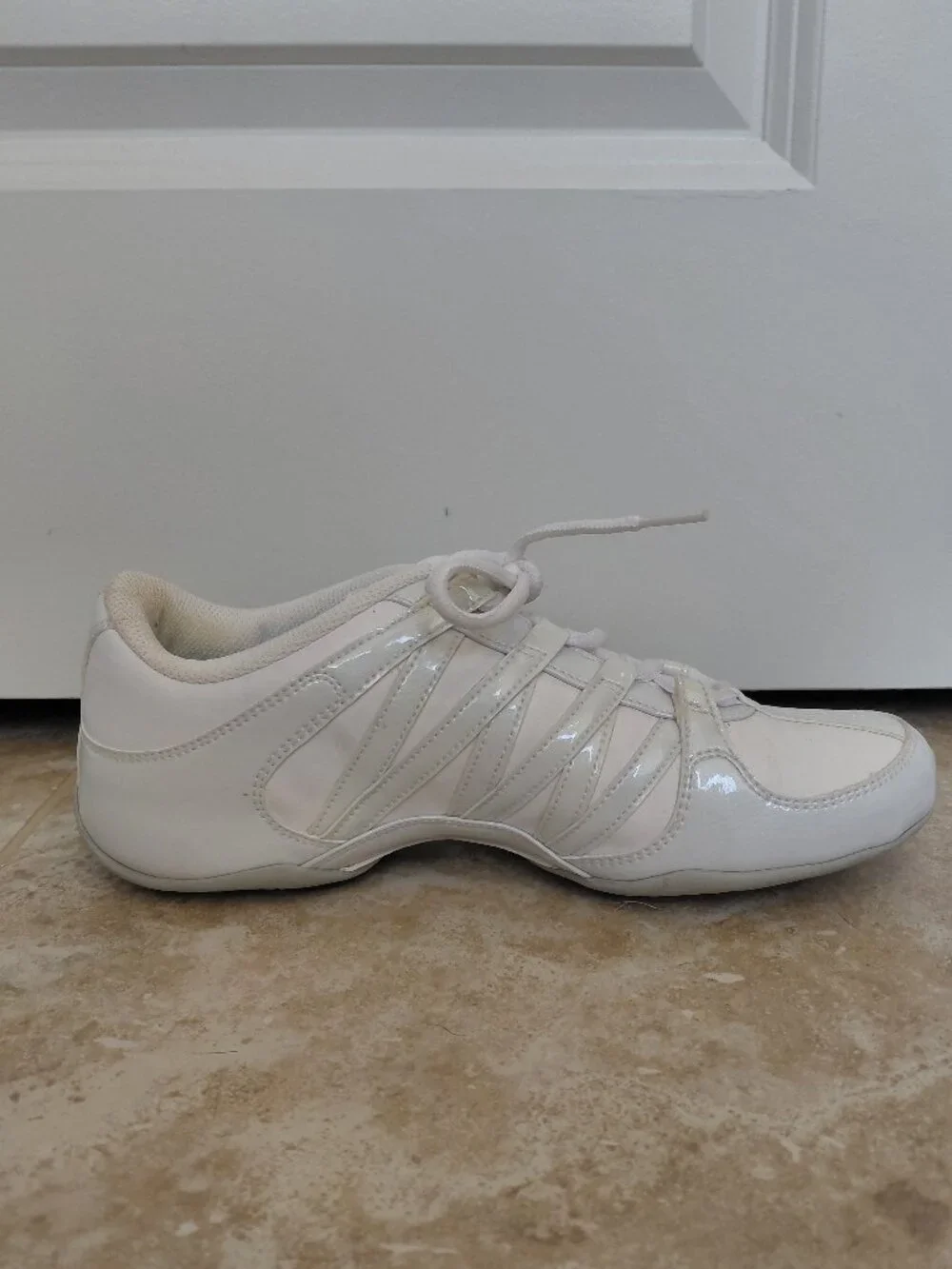 Nike Cheer/Dance White Tennis Shoes